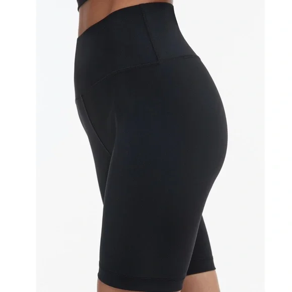 WARDROBE.NYC Biker Short, Black, Size Medium - Picture 10 of 15